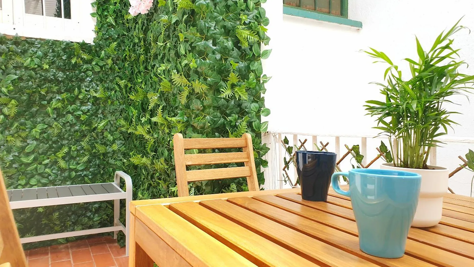 Sunny Malaga Centre Flats, 2 Options, With Balcony Or Terrace Apartment